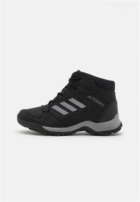 Kupi adidas Gojzerice za planinarenje crna online .